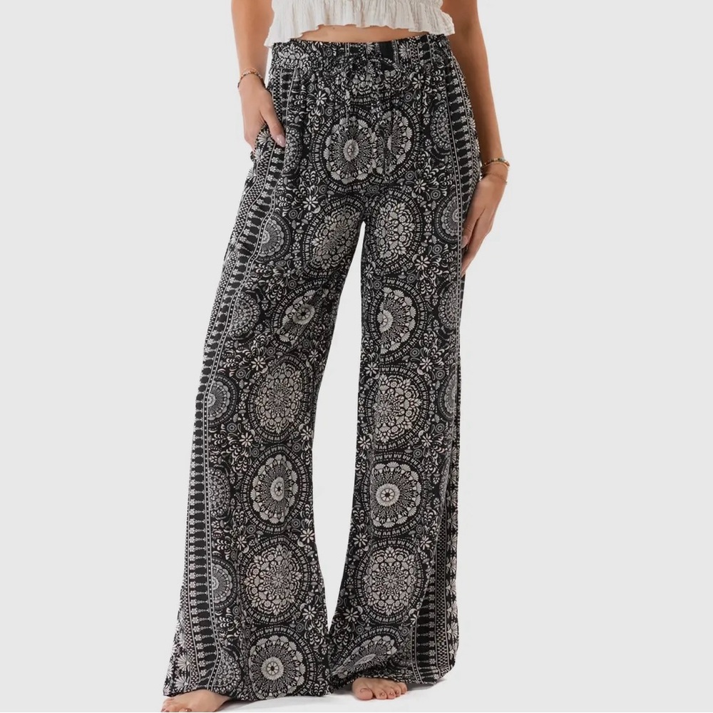 Women's Black and White Wide Leg Pants